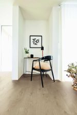 Moraine Natural Oak - Pergo Vibrance 0V (1261 x 192 x 8.0 mm)