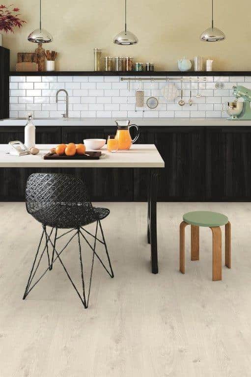 White Oiled Oak - Pergo Vibrance 0V (1261 x 192 x 8.0 mm)