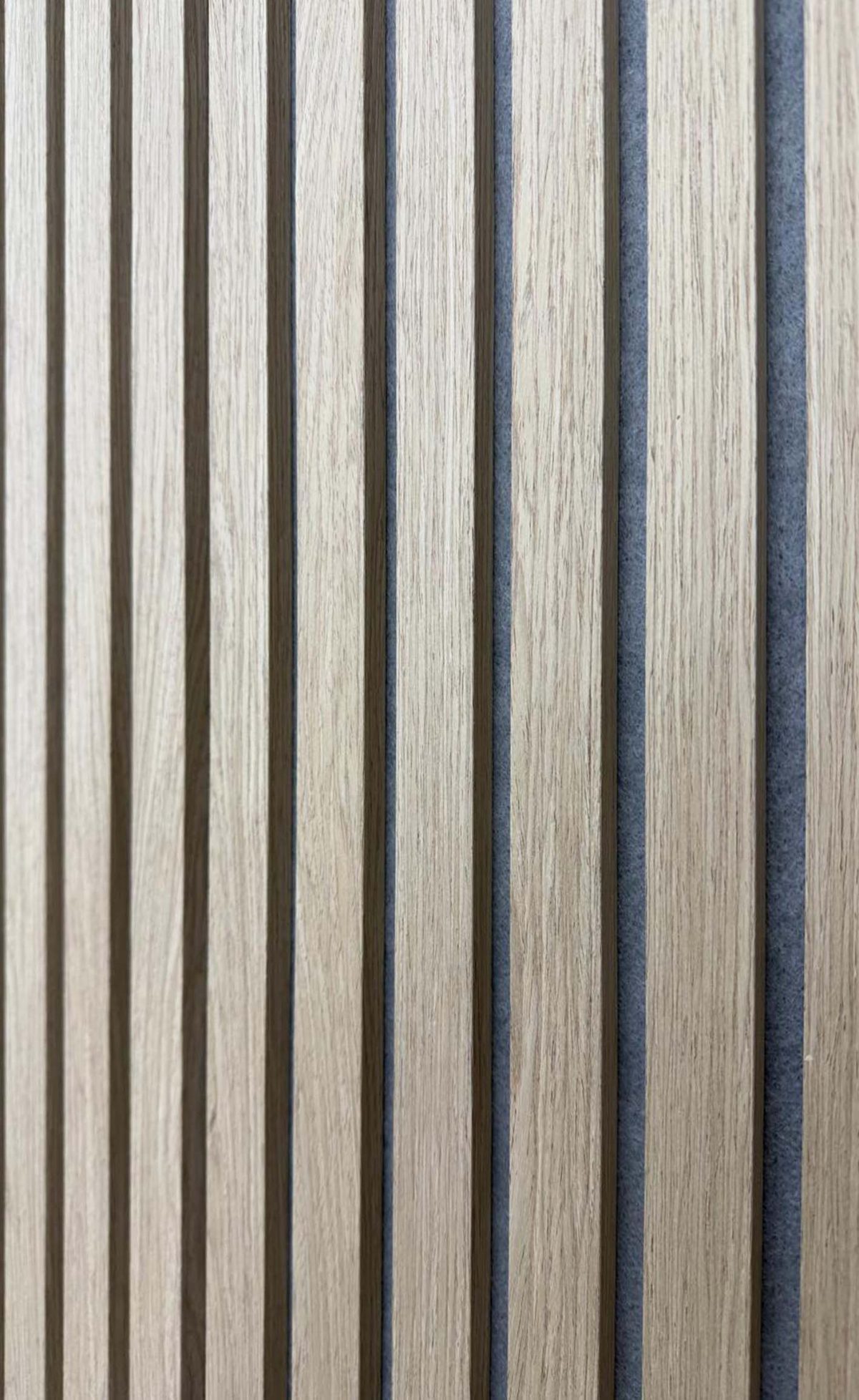 Oak White - Acoustic Panel (Grey Felt Backing) (600  x 2700mm) - Image 2