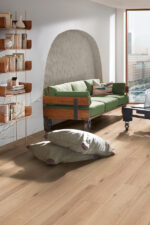 Eggshell Oak - Krono Super Natural Classic Laminate (1288 x 195 x 8mm)