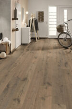 Hare Tegernsee Oak - Krono Altitude Laminate (2003 x 245 x 12mm)